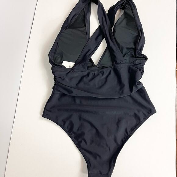 Cupshe Summer Seaside Ruched Halter Tummy Control Black One Piece Swimsuit sz S - Picture 3 of 9